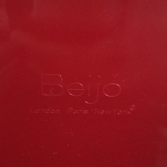 Beijo Purse - Picture 1 of 7
